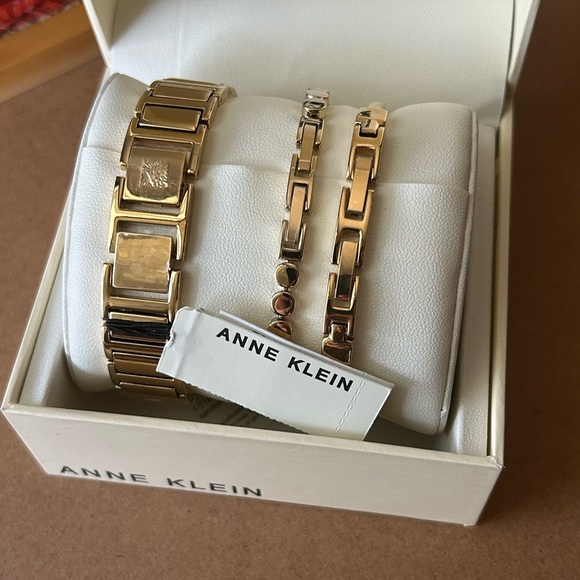 🆕 Anne Klein Watch and Bracelet Set - Picture 3 of 4